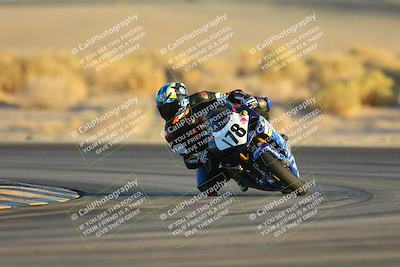 media/Nov-17-2024-CVMA (Sun) [[1fec520723]]/Race 18-Supersport Middleweight/